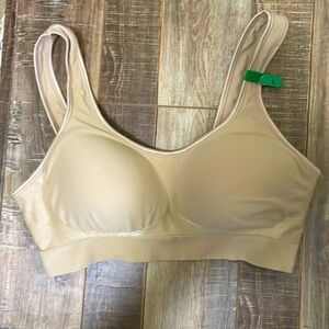 Bali Comfort revolution seamless wire free bra size large